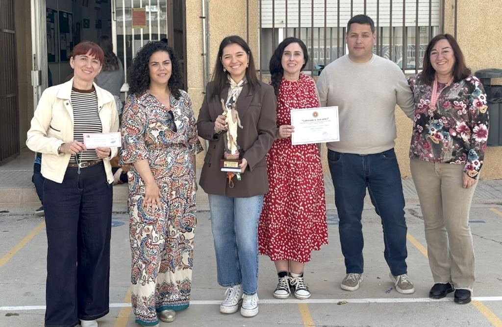 El CEIBas Guadalent�n recibe el premio �Subiendo a Jerusal�n� de manos de la Di�cesis de Cartagena